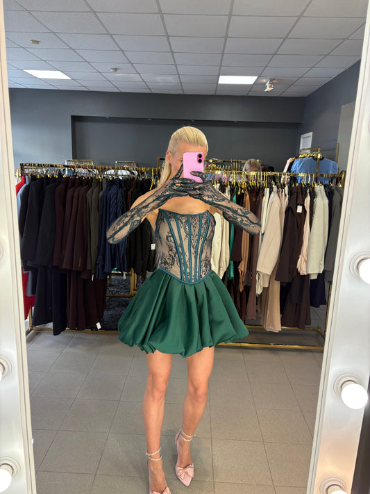 Trijų dalių kostiumėlis