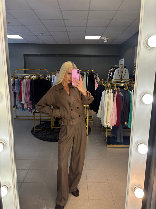 Dviejų dalių kostiumėlis