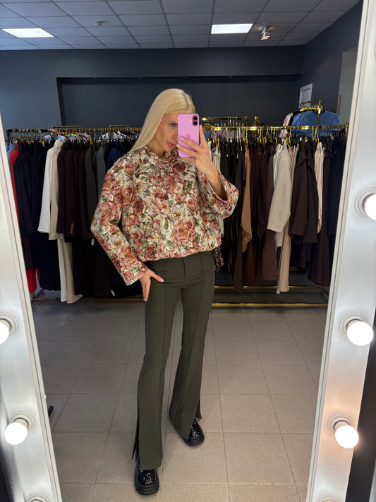 Geletas bomber stiliaus švarkas