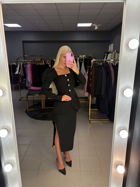 Dviejų dalių kostiumėlis