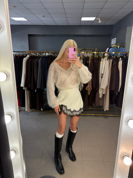 Sijonas su šortukais