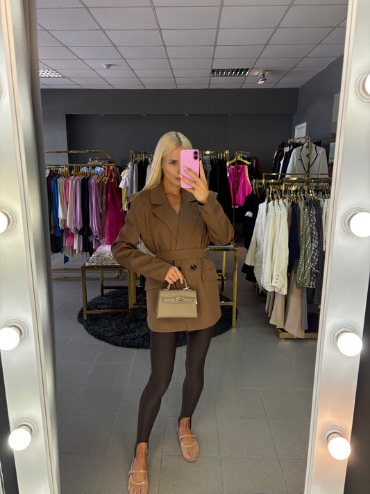 Šokolado ir juodos spalvos tamprės