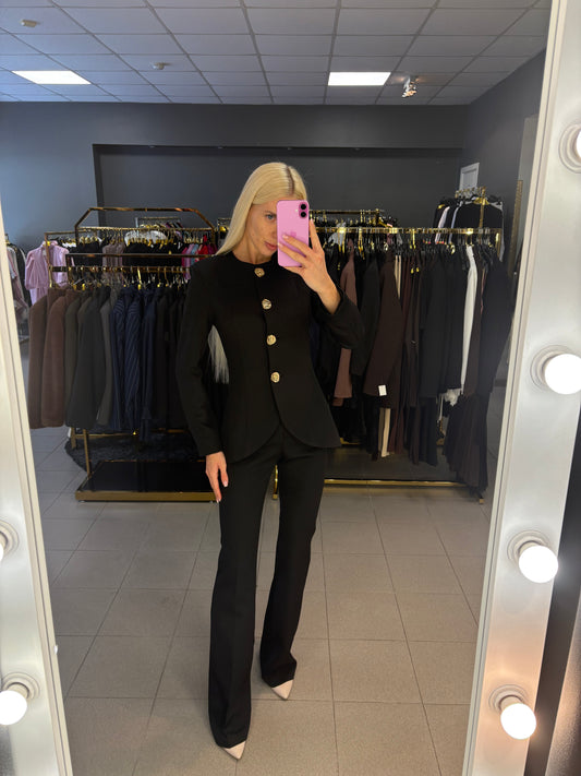 Dviejų dalių kostiumėlis