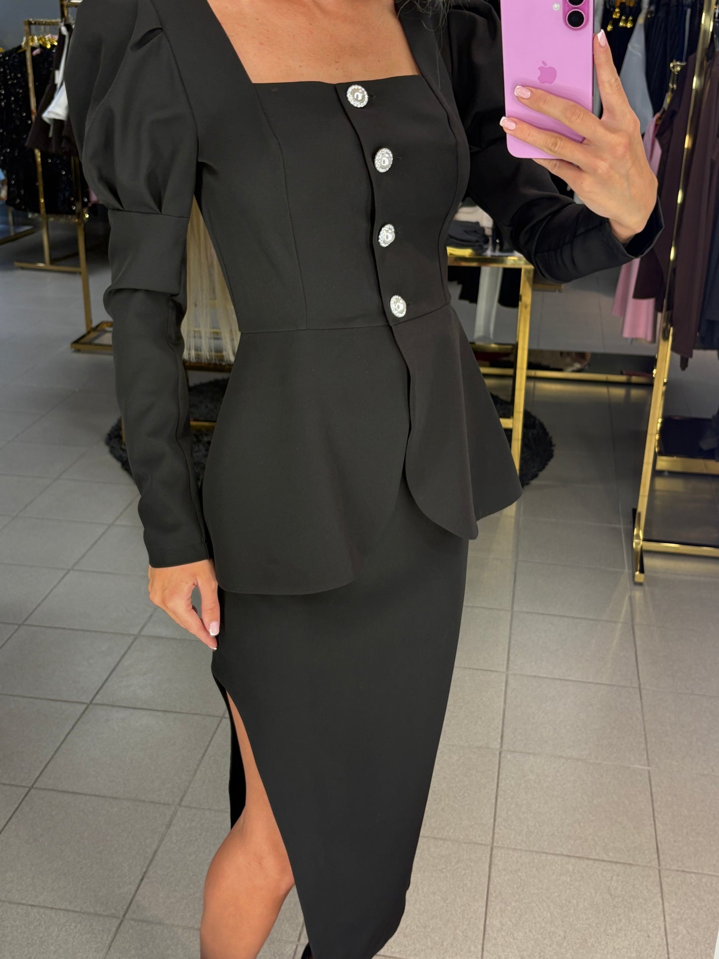 Dviejų dalių kostiumėlis