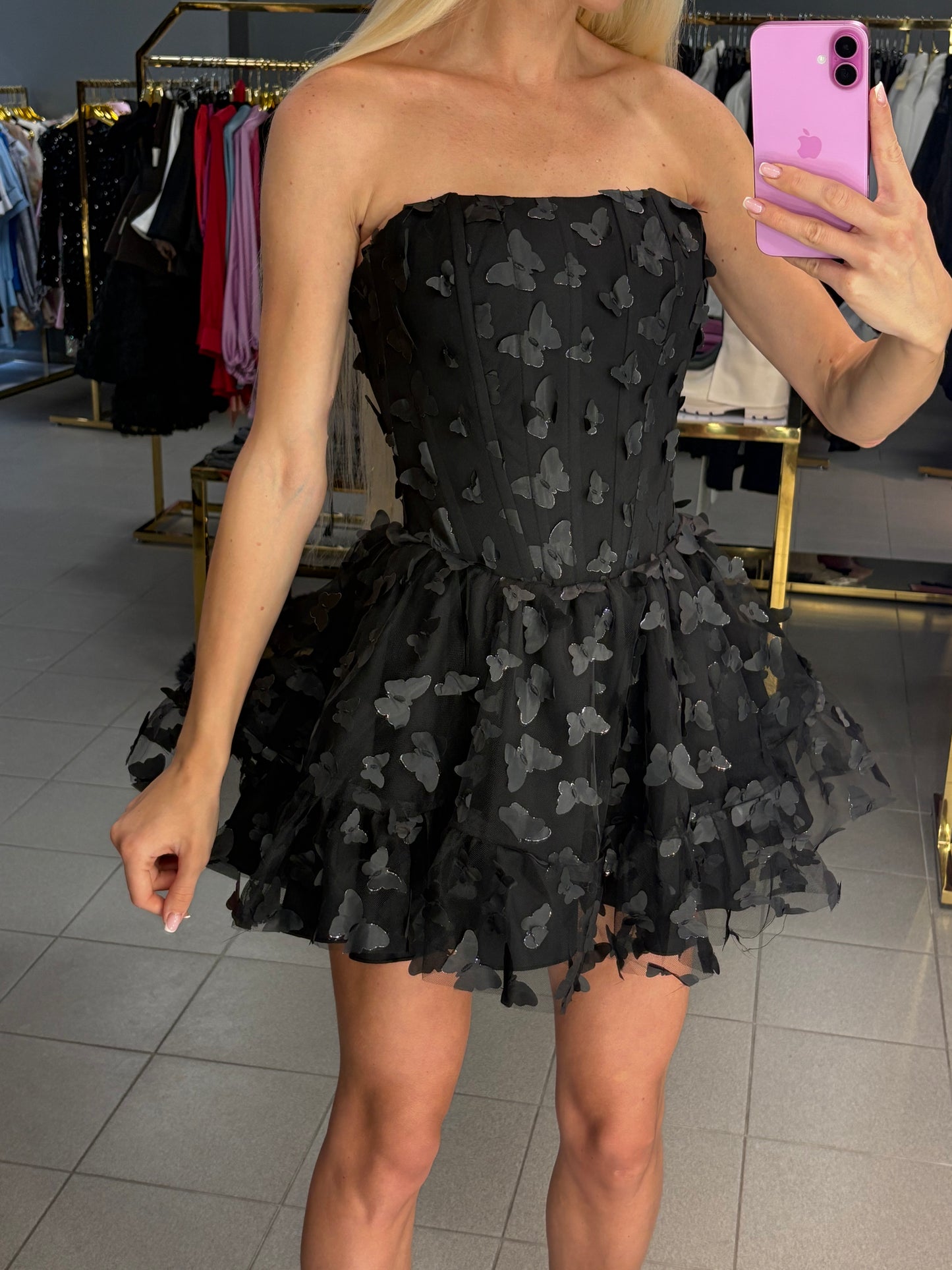 Mini modelio suknelė