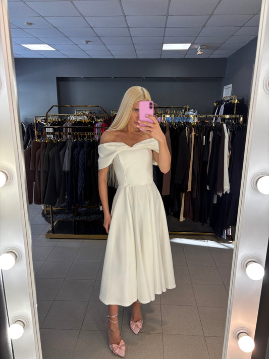 Suknelė (pamažinta linija)