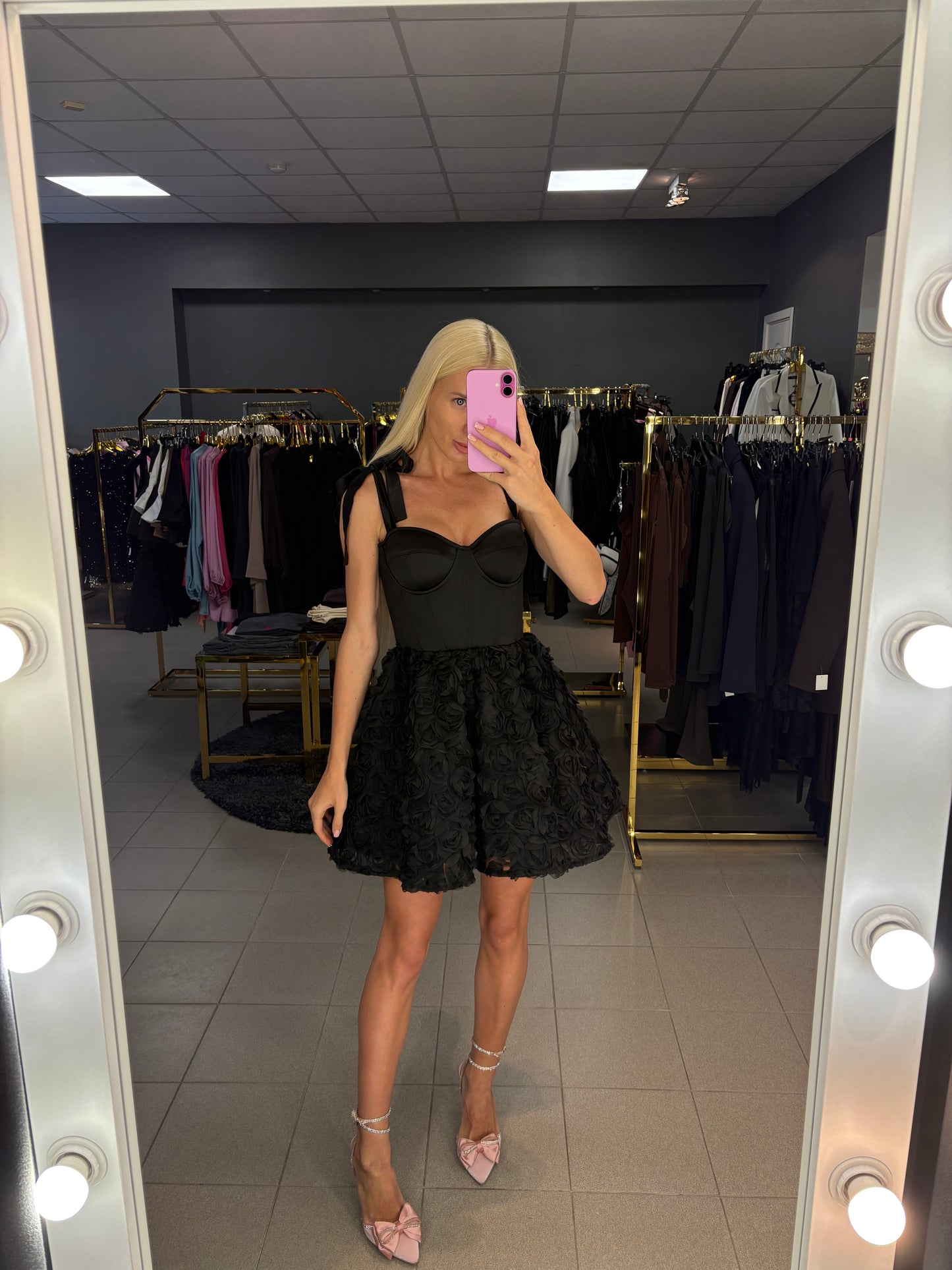 Korsetinė suknelė