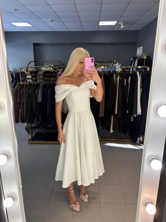 Suknelė (pamažinta linija)