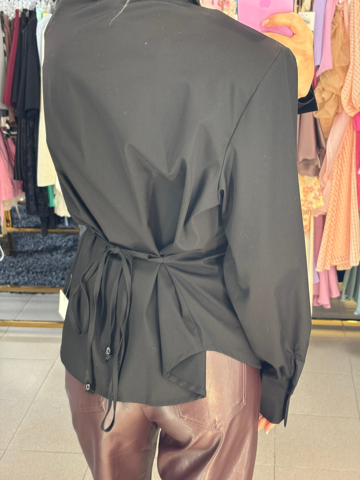 Marškiniai su šlipsu