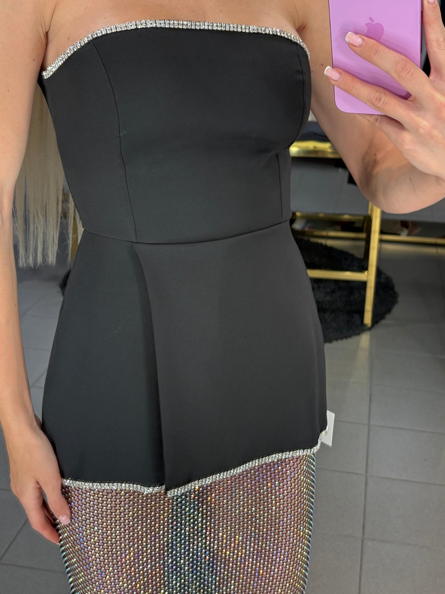 Dviejų dalių kostiumėlis