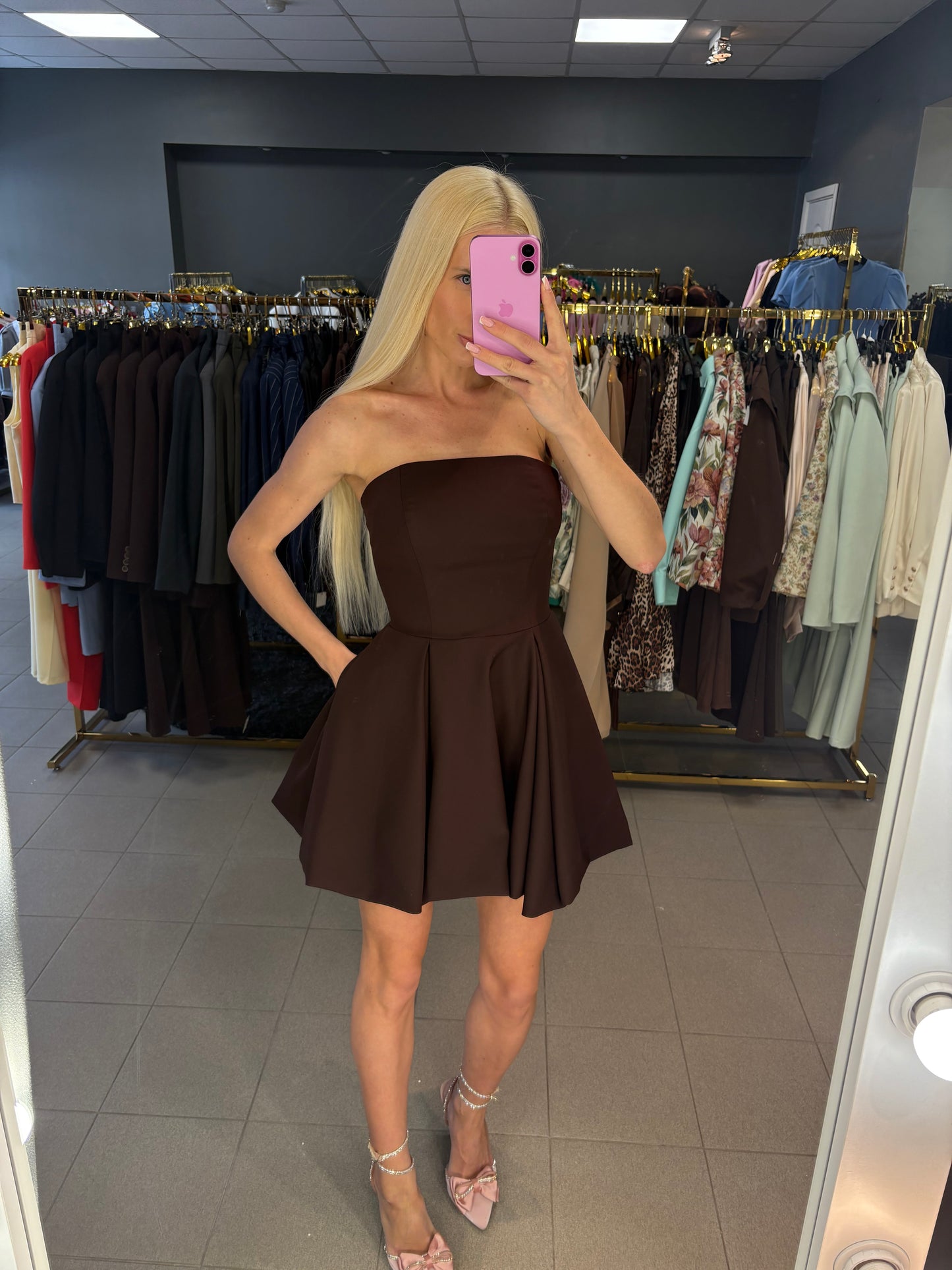 Korsetinė suknelė