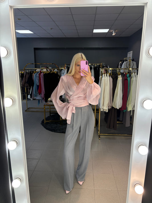 Aukšto juosmens kelnės