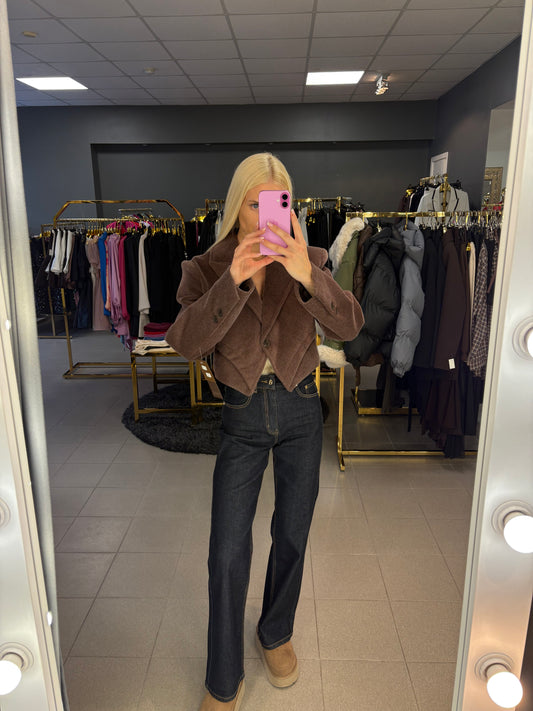 Trumpinto modelio švarkas