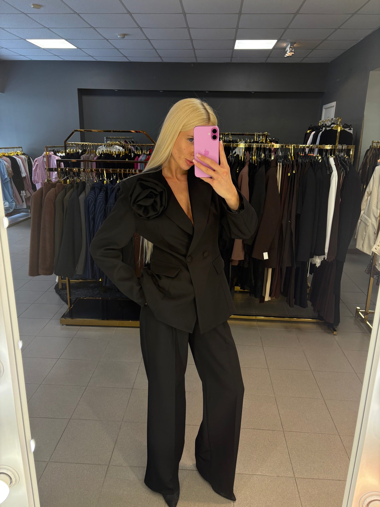 Dviejų dalių kostiumėlis