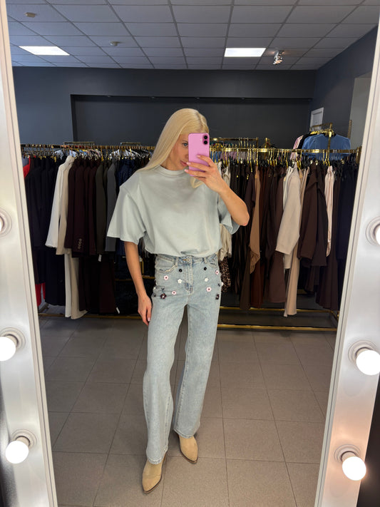 Marškinėliai su petukais