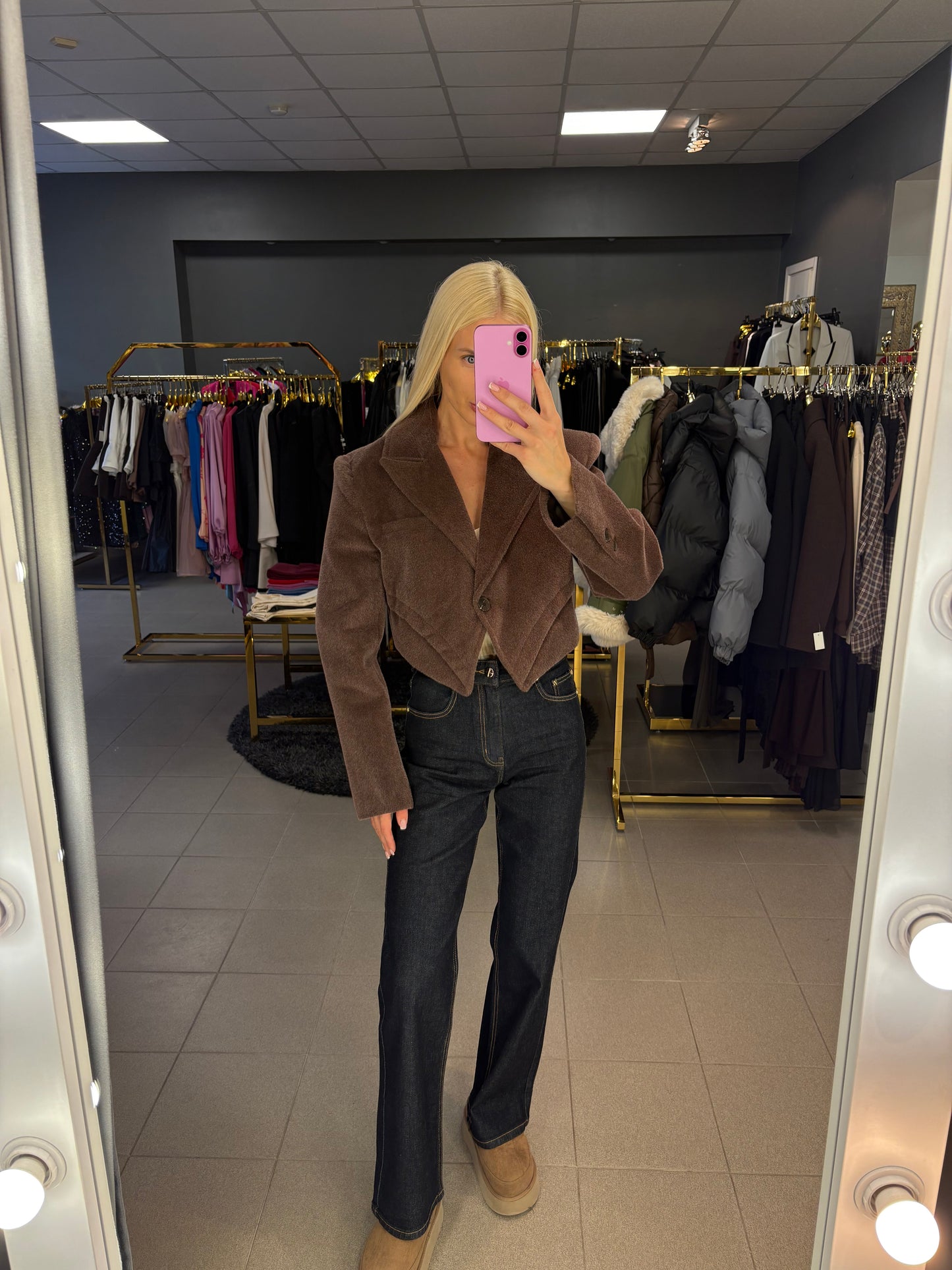 Trumpinto modelio švarkas