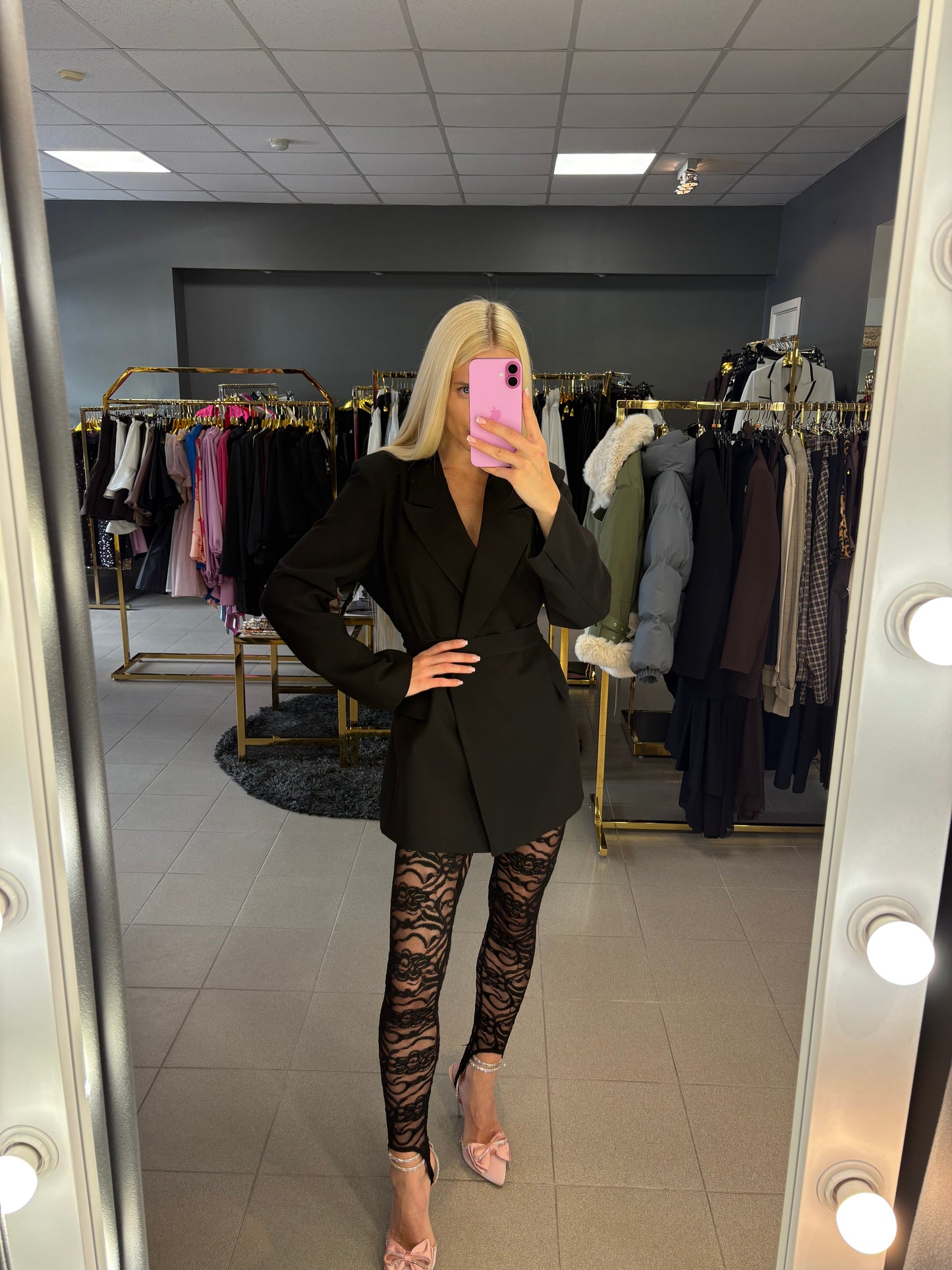 Gipiūrinės tamprės