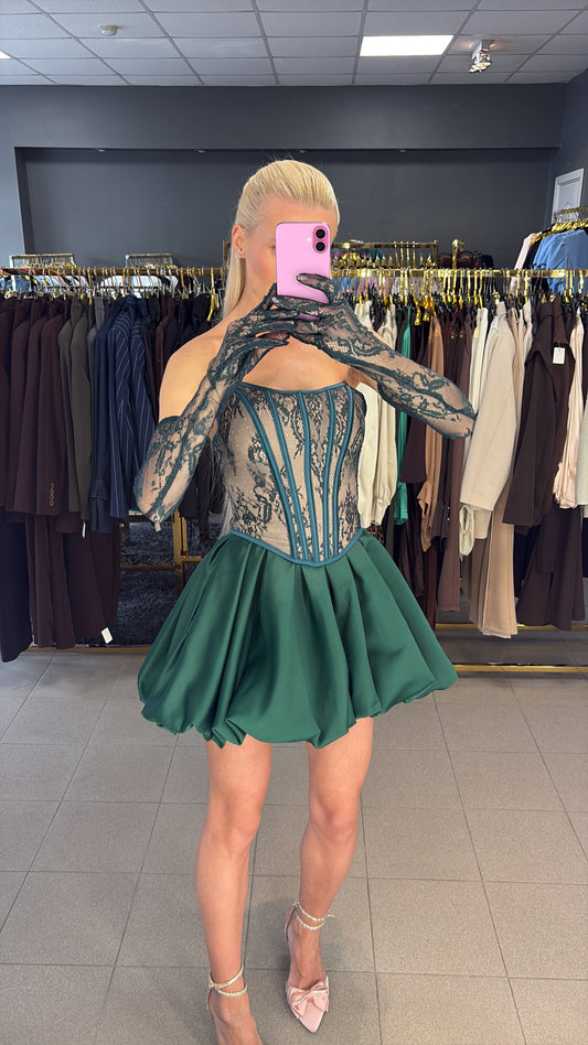 Trijų dalių kostiumėlis