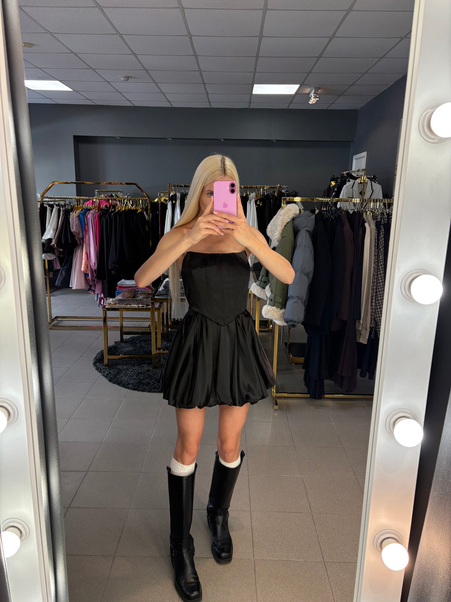 Dviejų dalių kostiumėlis