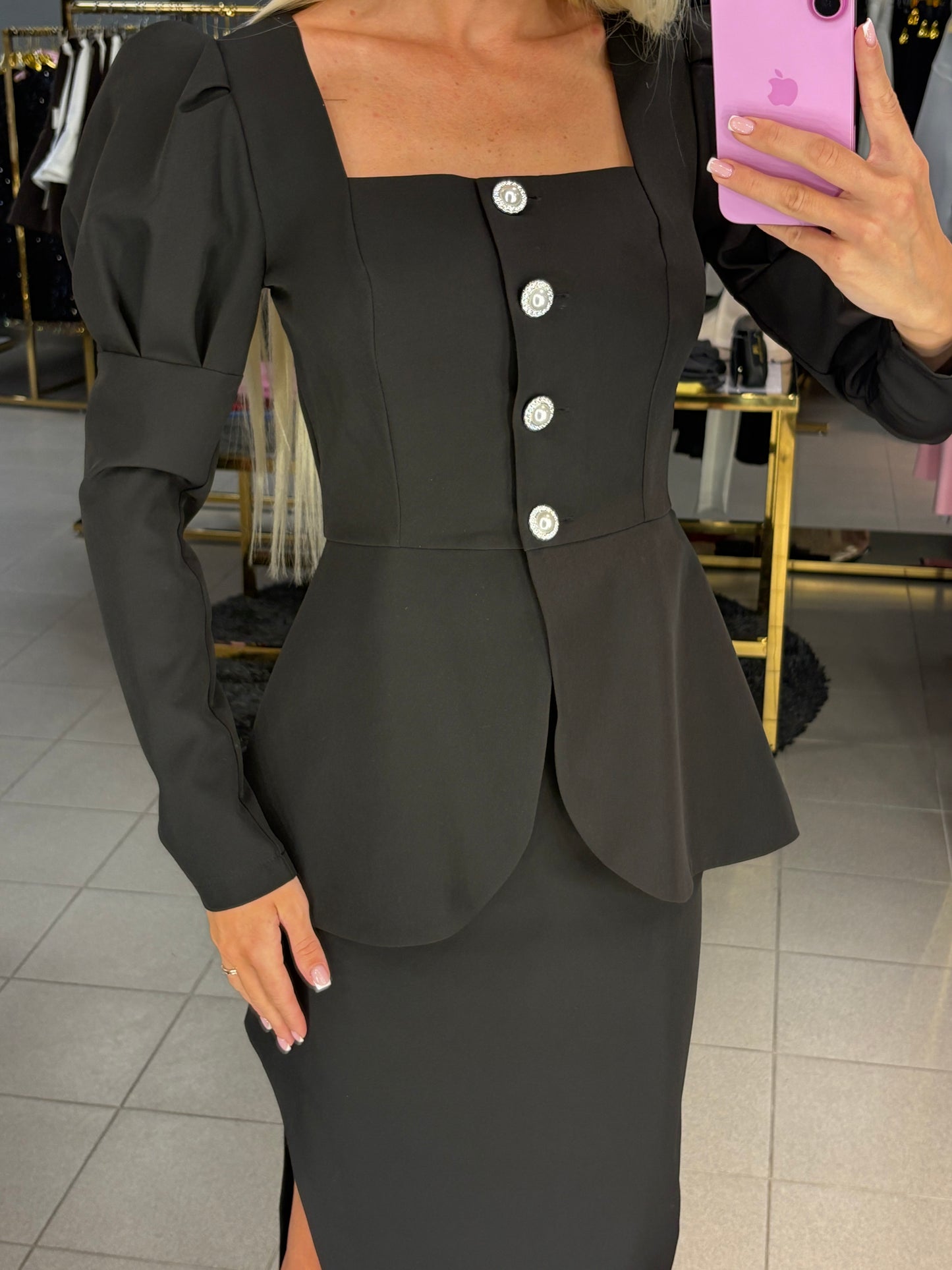 Dviejų dalių kostiumėlis