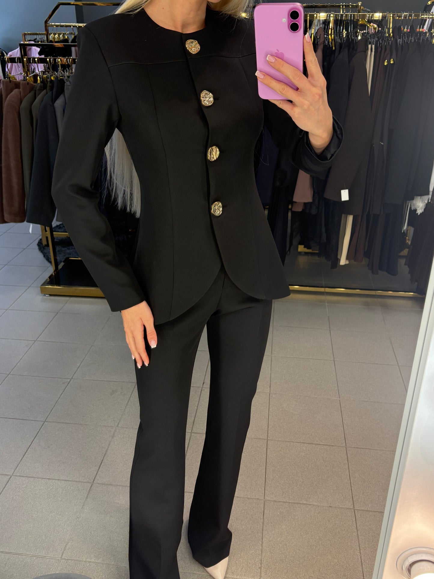 Dviejų dalių kostiumėlis