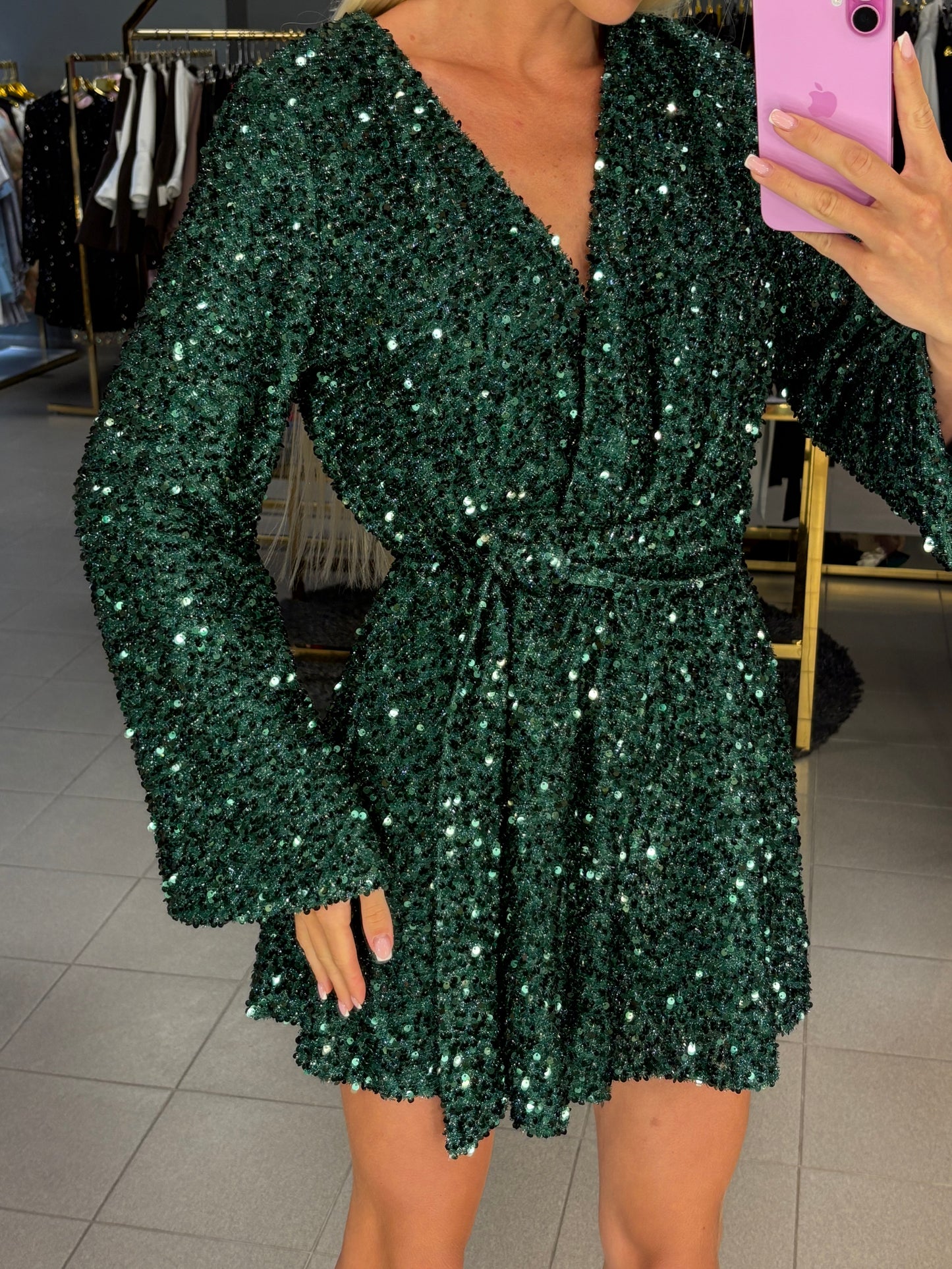 Blizgantis kombinezonas