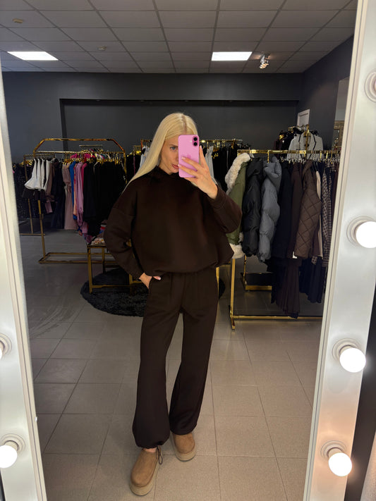 Laisvalaikio kostiumėlis