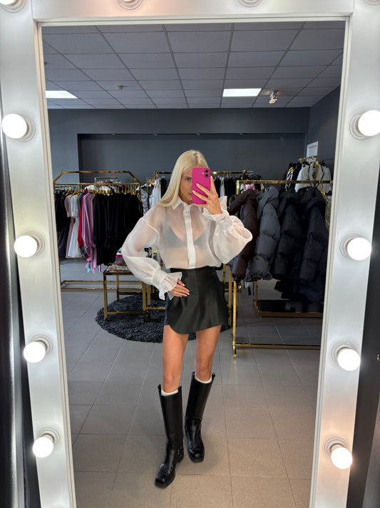 Dviejų dalių kostiumėlis