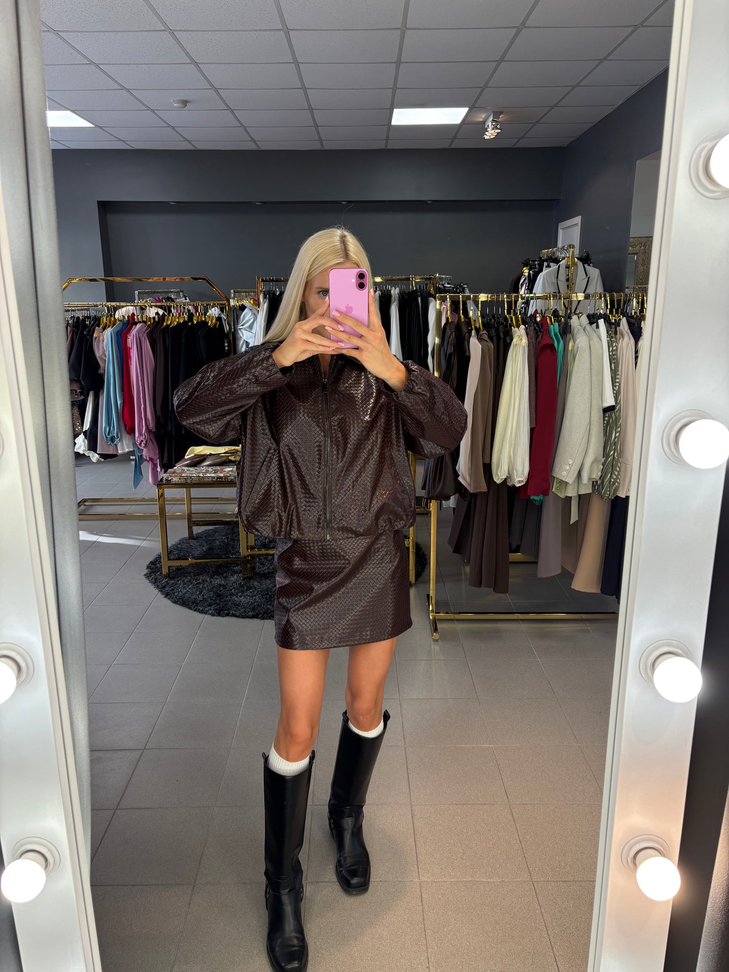 Dviejų dalių kostiumėlis