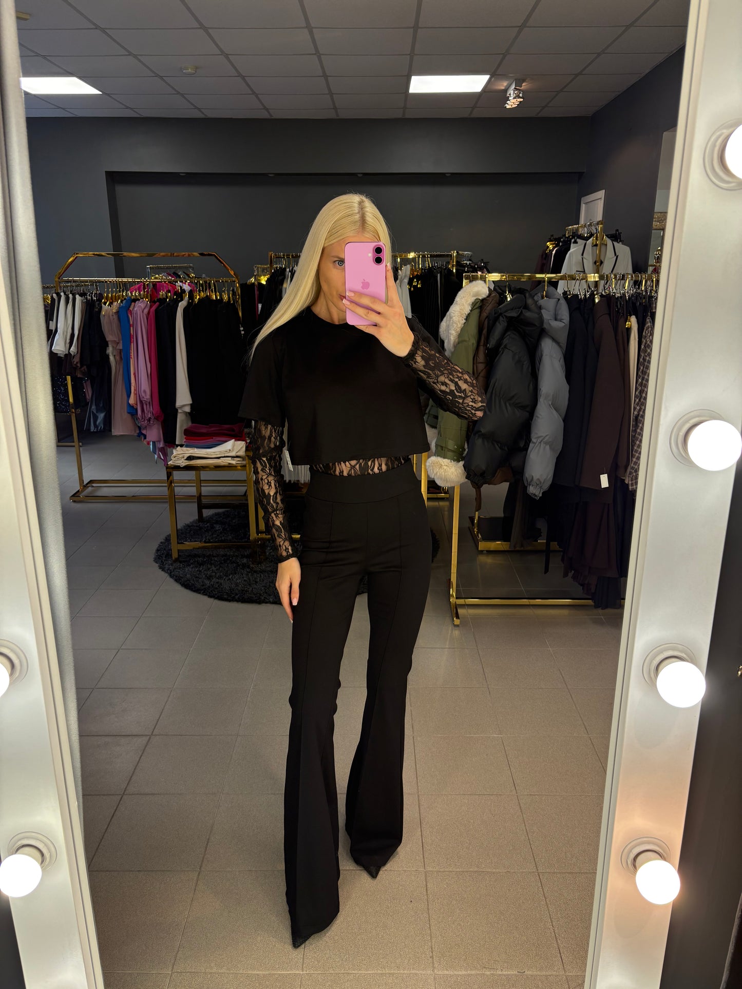 Trijų dalių kostiumėlis