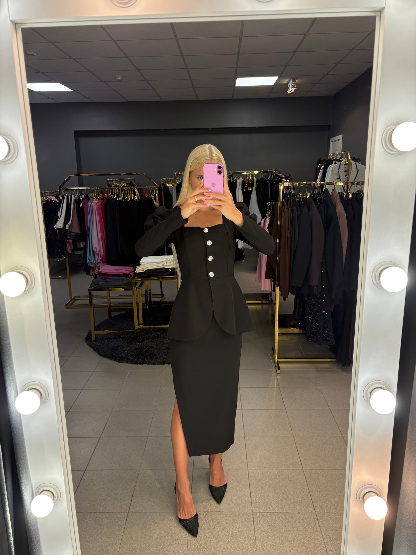 Dviejų dalių kostiumėlis