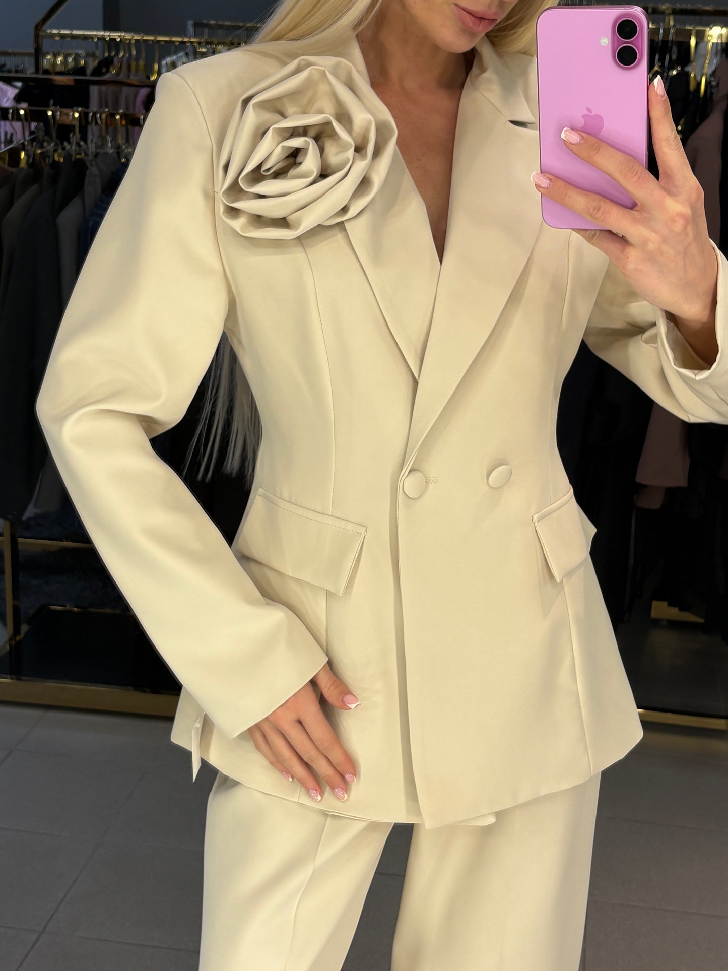 Dviejų dalių kostiumėlis