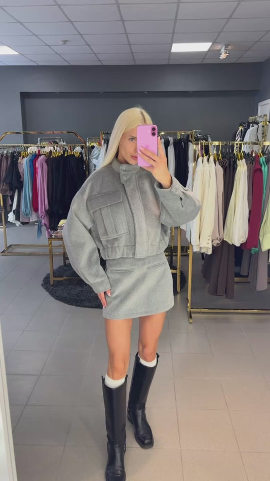 Dvieju daliu kostiumėlis